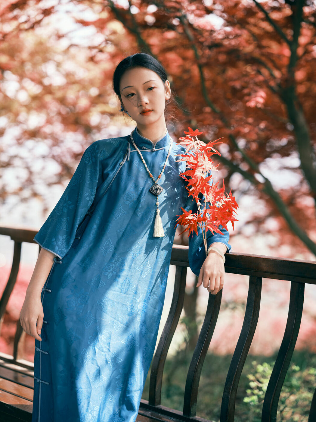 YiTuYu艺图语 Vol.8975 Yao Guai Na Li Tao (40P)