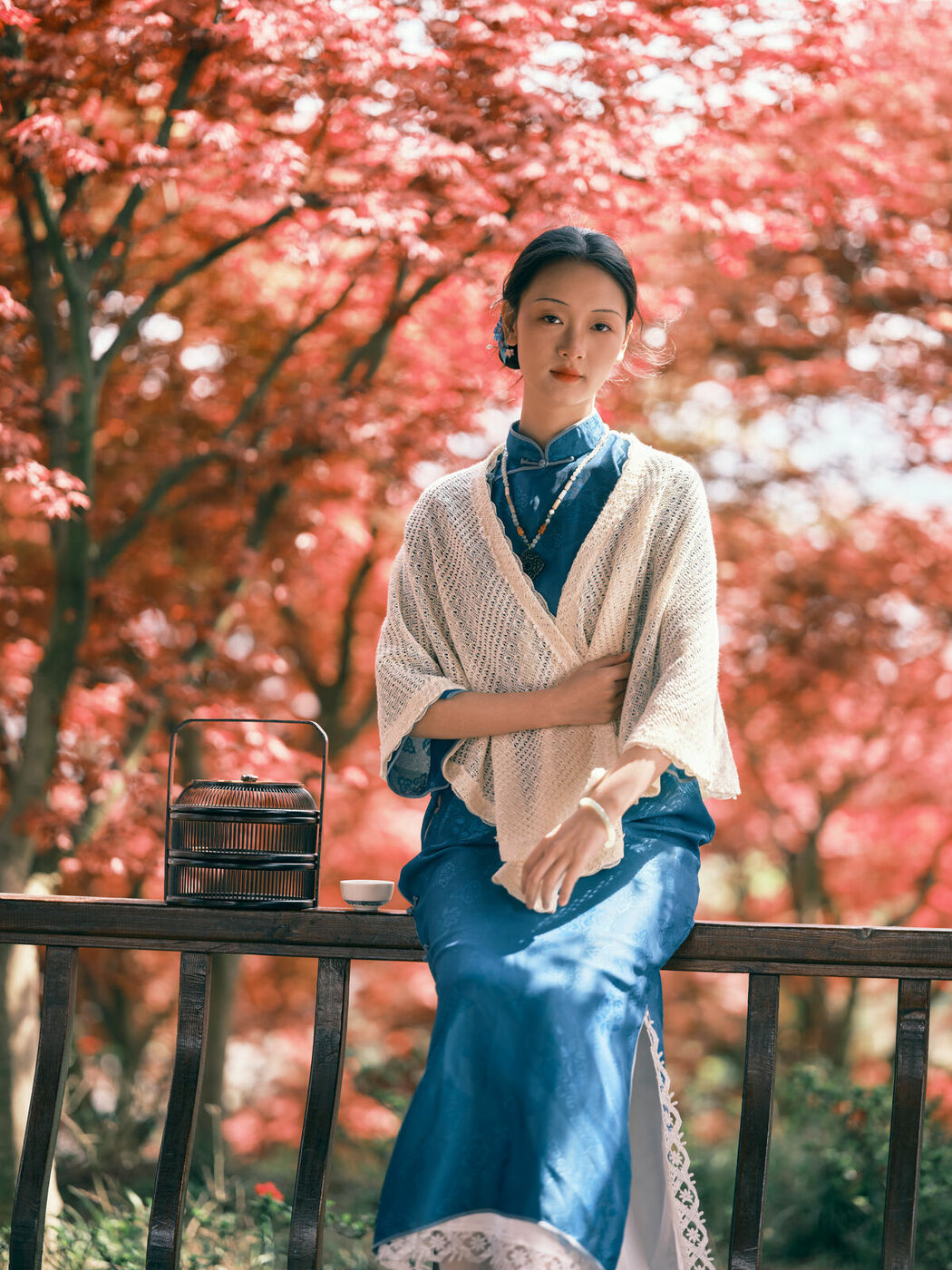 YiTuYu艺图语 Vol.8975 Yao Guai Na Li Tao (40P)