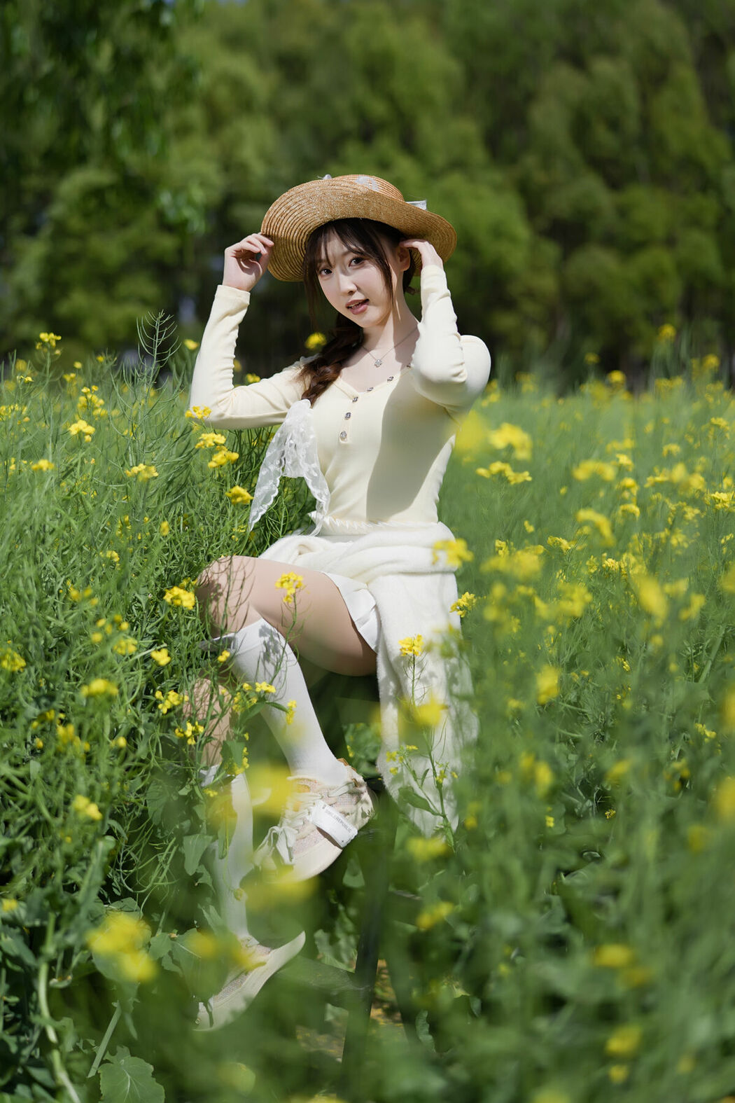 YiTuYu艺图语 Vol.8968 Bing Leng Qi E (33P)