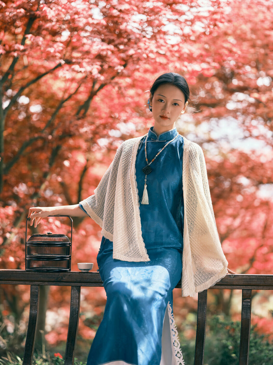 YiTuYu艺图语 Vol.8975 Yao Guai Na Li Tao (40P)