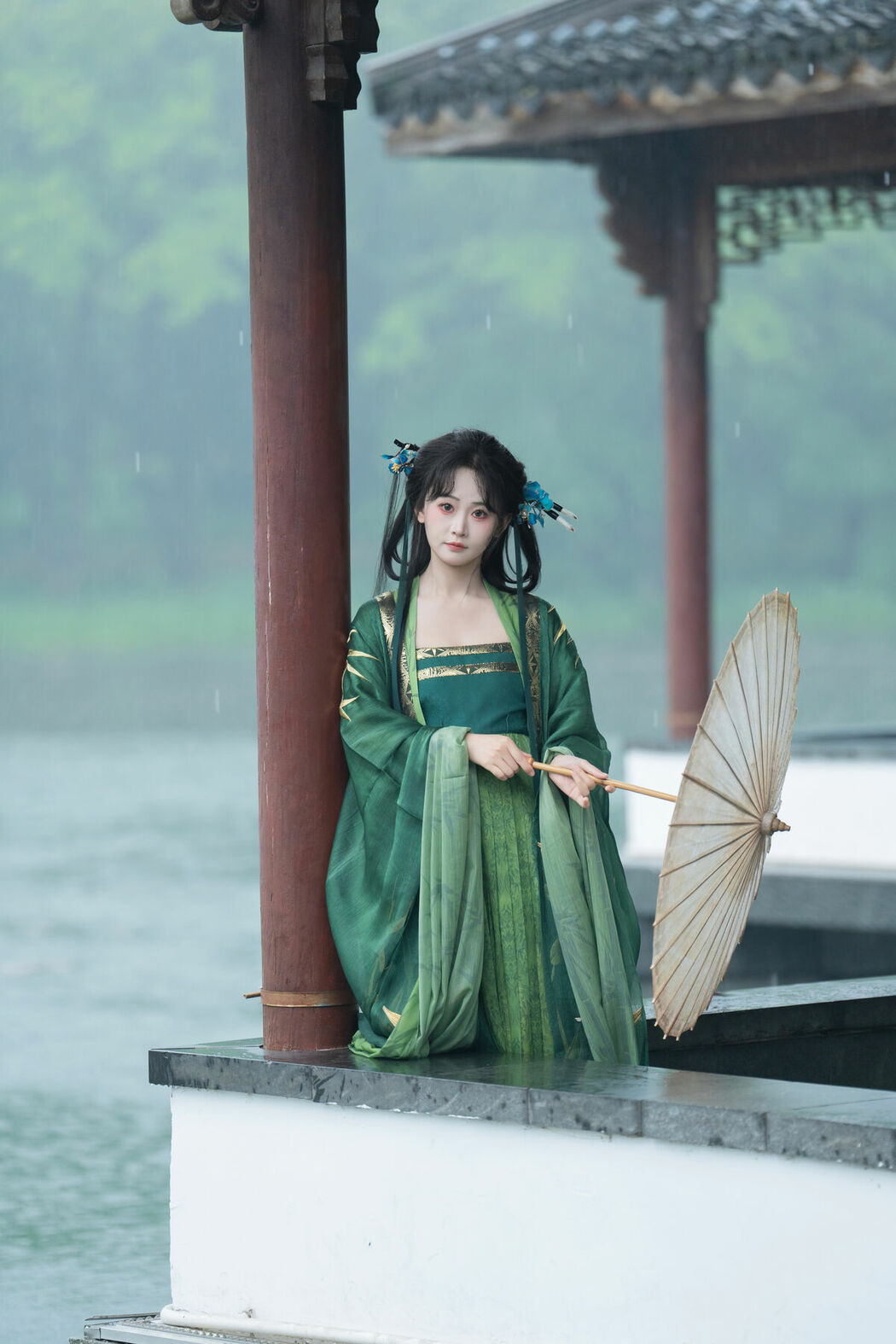 YiTuYu艺图语 Vol.8970 Jiao Yi Zhi Sui Sui (33P)