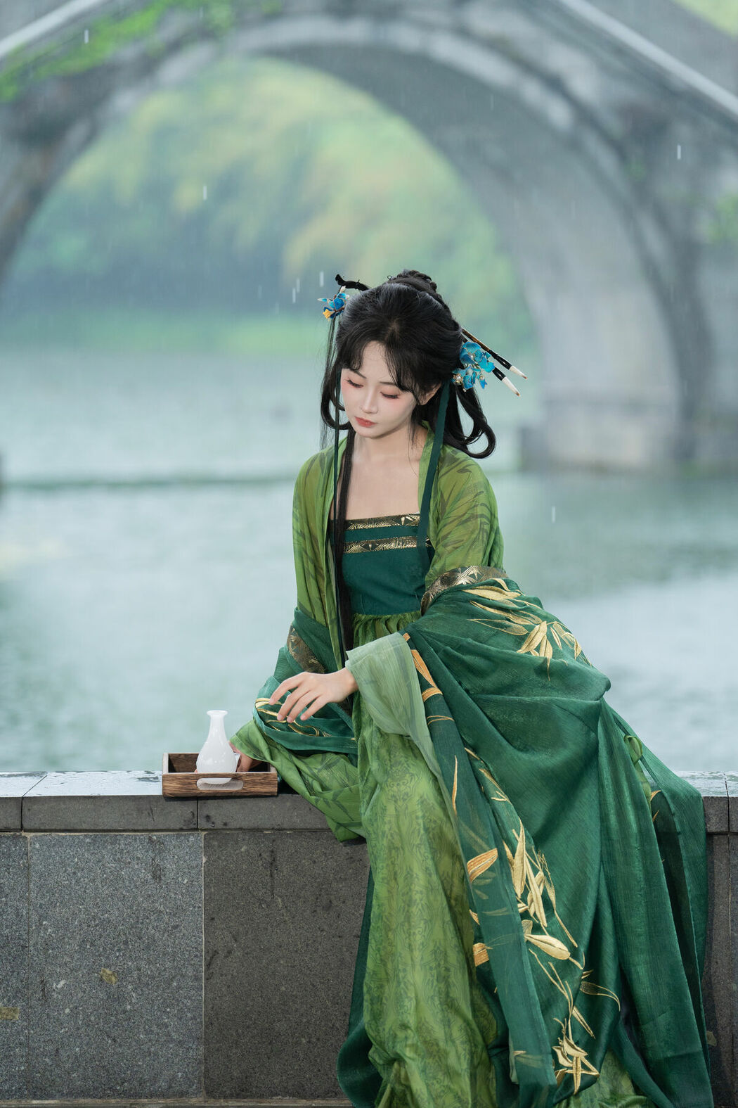 YiTuYu艺图语 Vol.8970 Jiao Yi Zhi Sui Sui (33P)