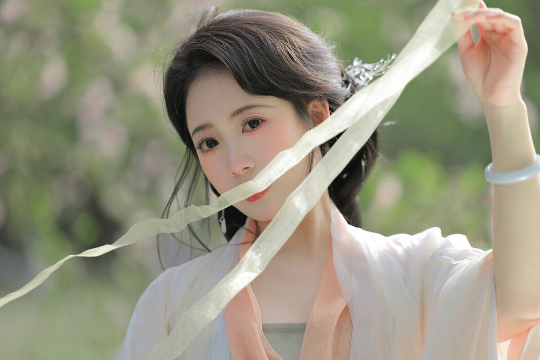 YiTuYu艺图语 Vol.8979 Tie Tie (19P)