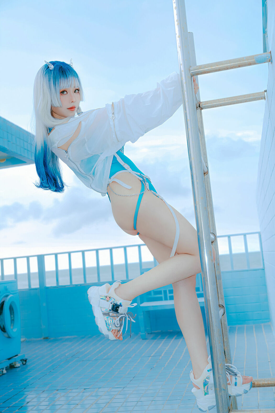 Coser@Ely_eee ElyEE子 – Glassyhorn Devil (35P – 3V)