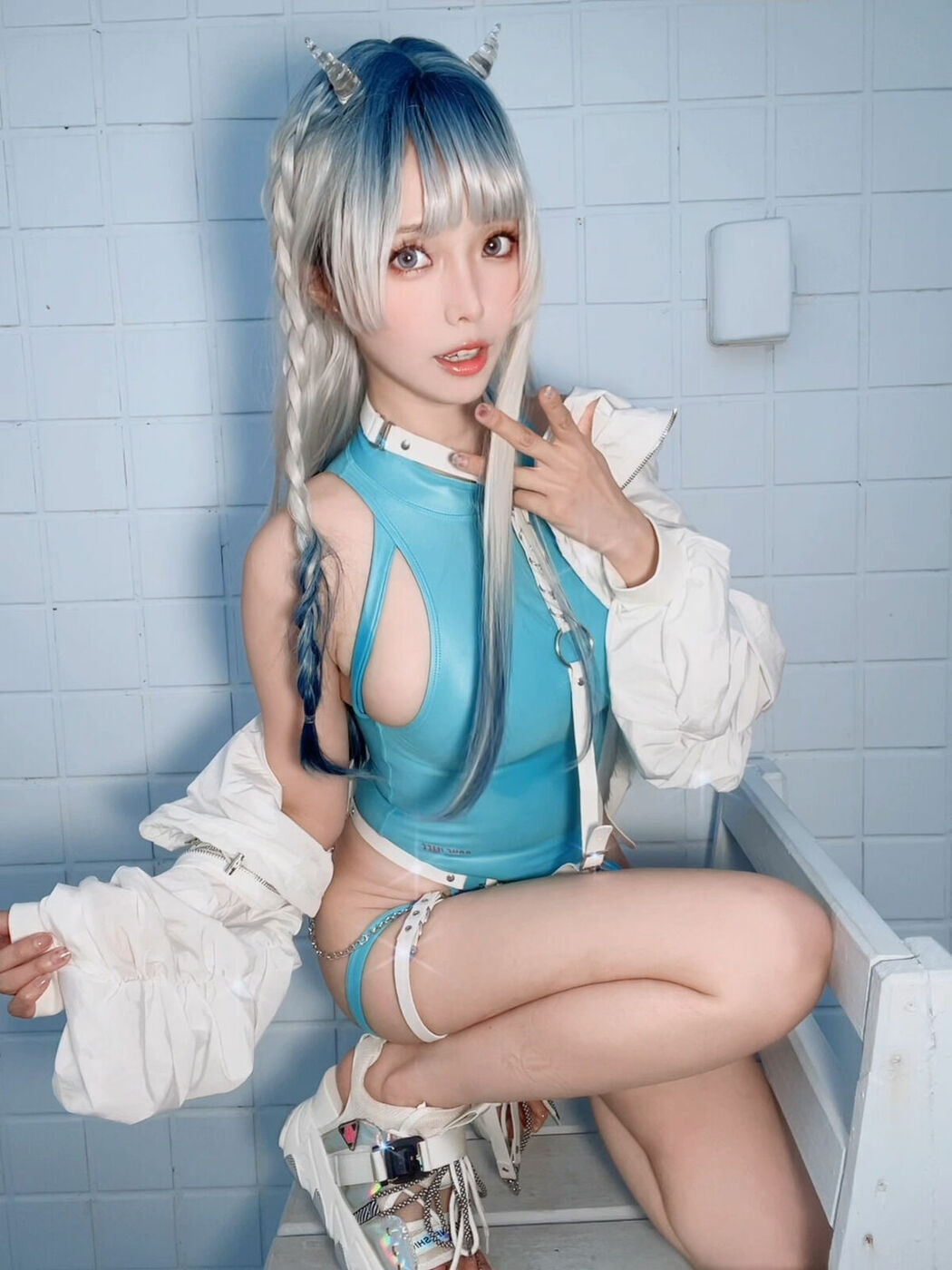 Coser@Ely_eee ElyEE子 – Glassyhorn Devil (35P – 3V)