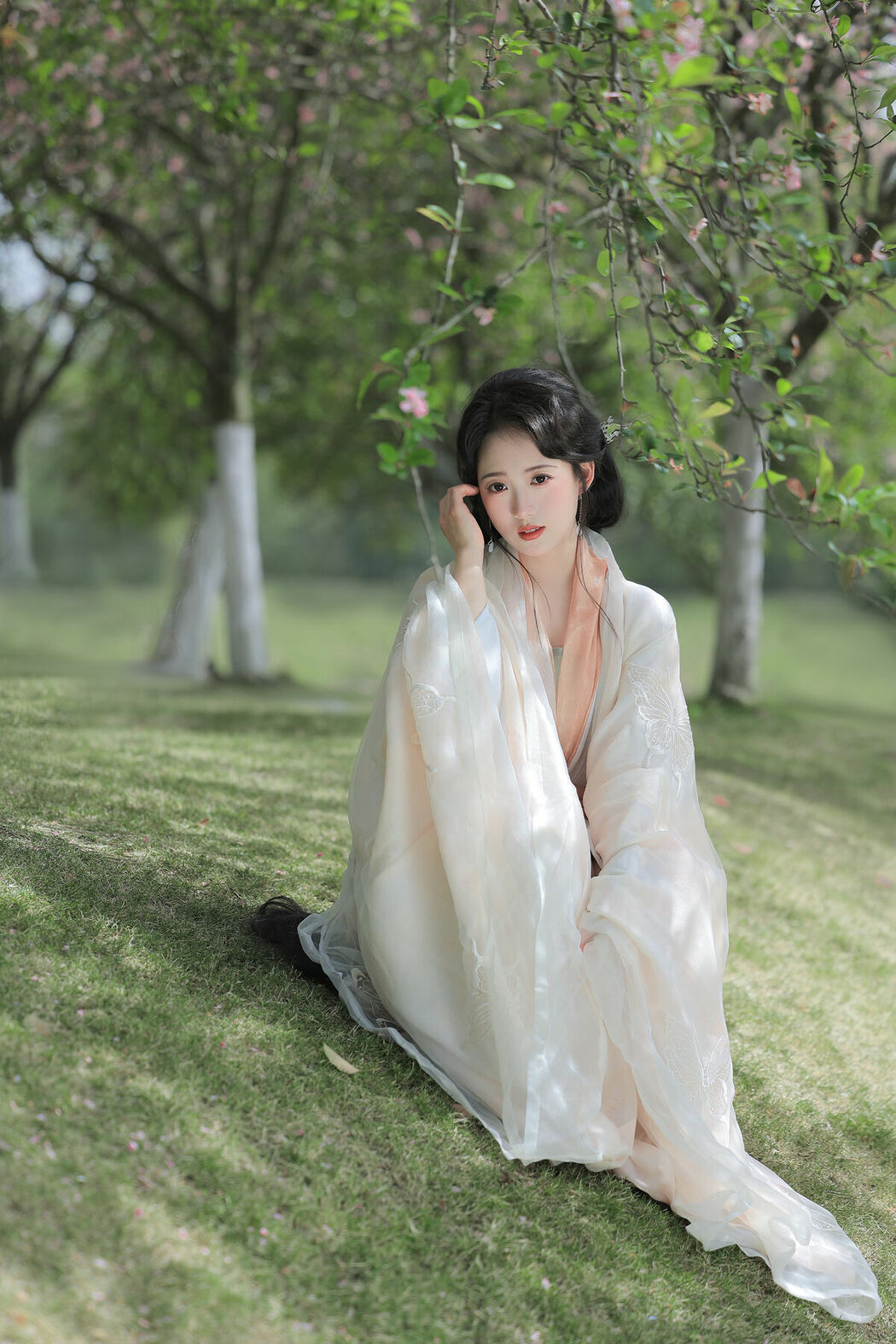 YiTuYu艺图语 Vol.8979 Tie Tie (19P)