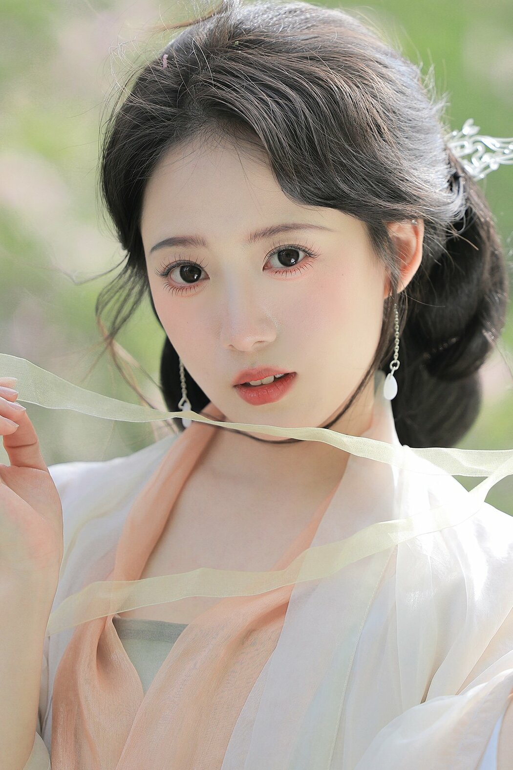 YiTuYu艺图语 Vol.8979 Tie Tie (19P) Cover Photo