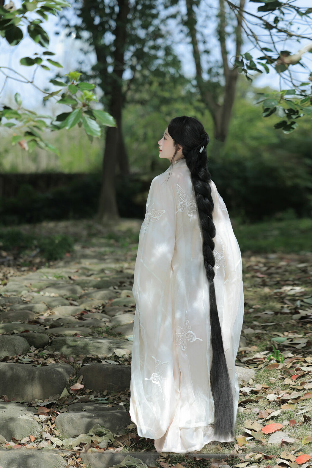 YiTuYu艺图语 Vol.8979 Tie Tie (19P)