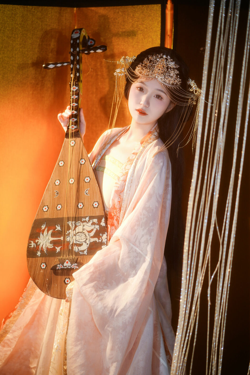 YiTuYu艺图语 Vol.8981 Zi Yu He Dian Tian De Ya (22P)