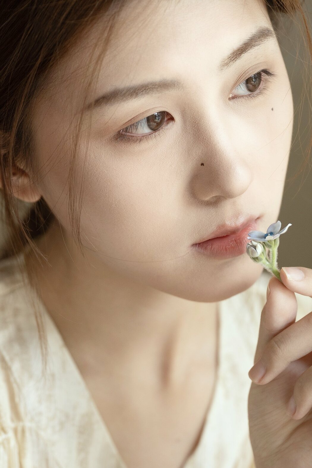 YiTuYu艺图语 Vol.8983 Xiao Yu (35P) Cover Photo