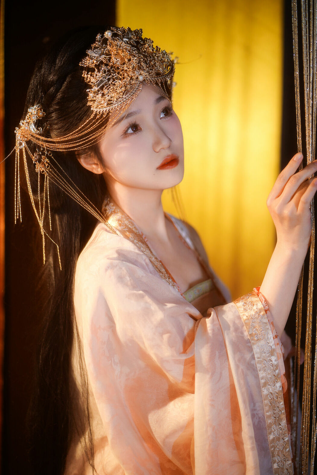 YiTuYu艺图语 Vol.8981 Zi Yu He Dian Tian De Ya (22P)