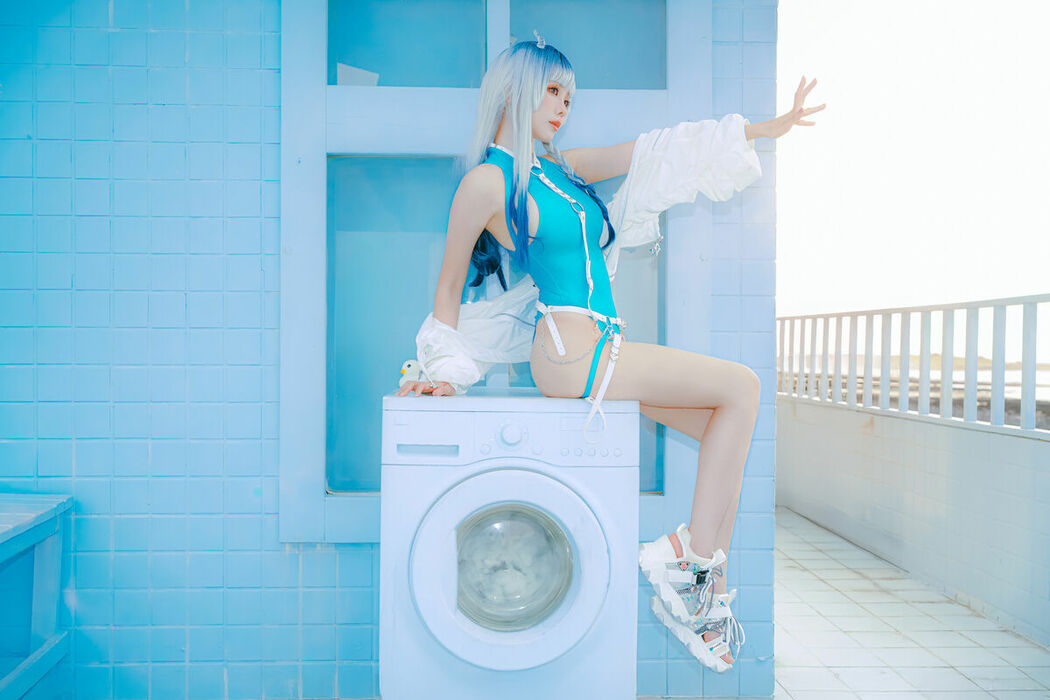 Coser@Ely_eee ElyEE子 – Glassyhorn Devil (35P – 3V)