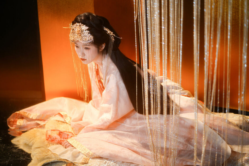 YiTuYu艺图语 Vol.8981 Zi Yu He Dian Tian De Ya (22P)