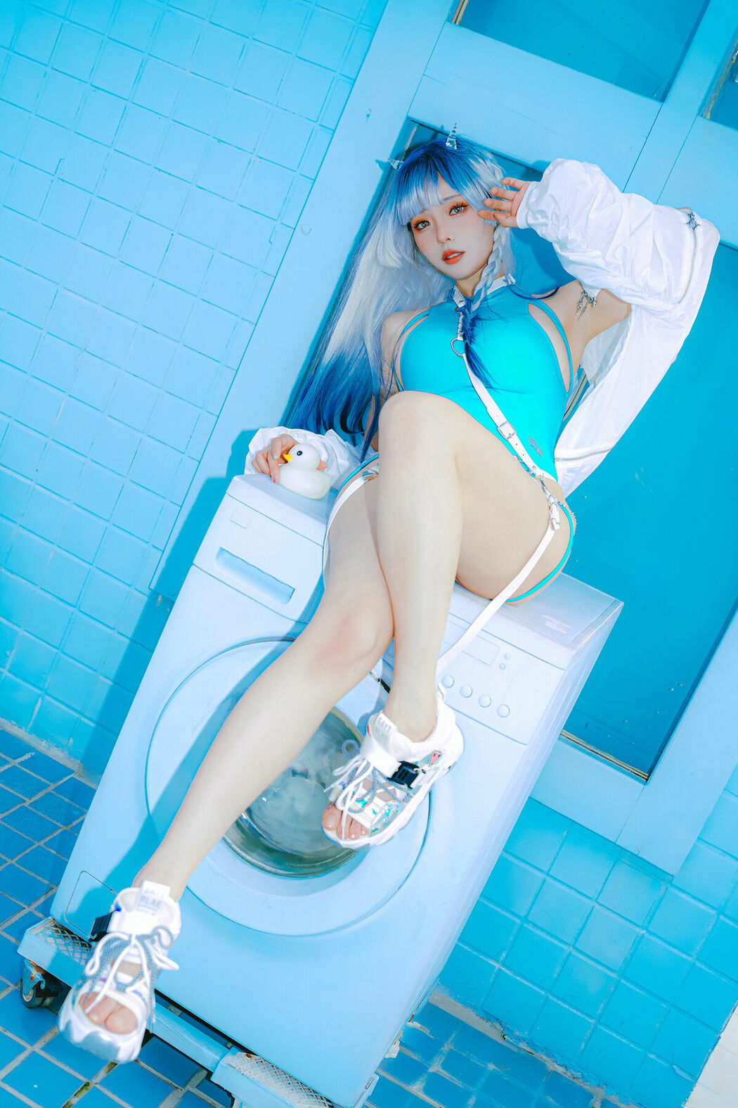 Coser@Ely_eee ElyEE子 – Glassyhorn Devil (35P – 3V)