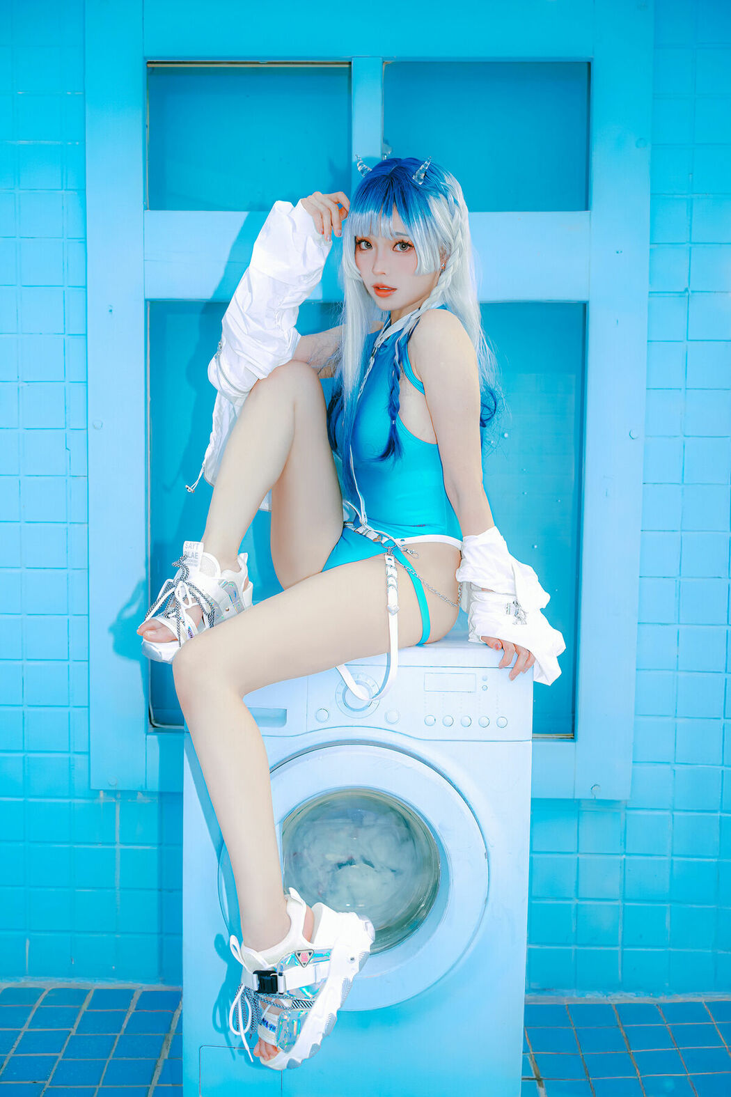 Coser@Ely_eee ElyEE子 – Glassyhorn Devil (35P – 3V)