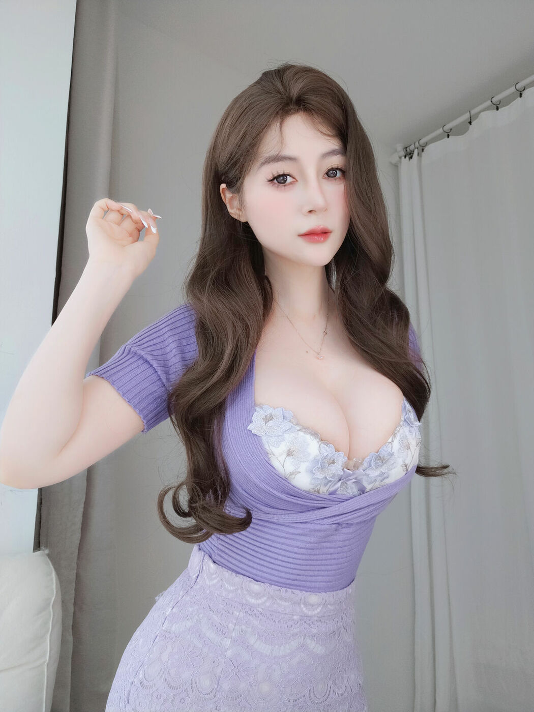 Coser@白银81 – Fantia 2024.10 中華娘 紫色の奥さん Part02 (51P)