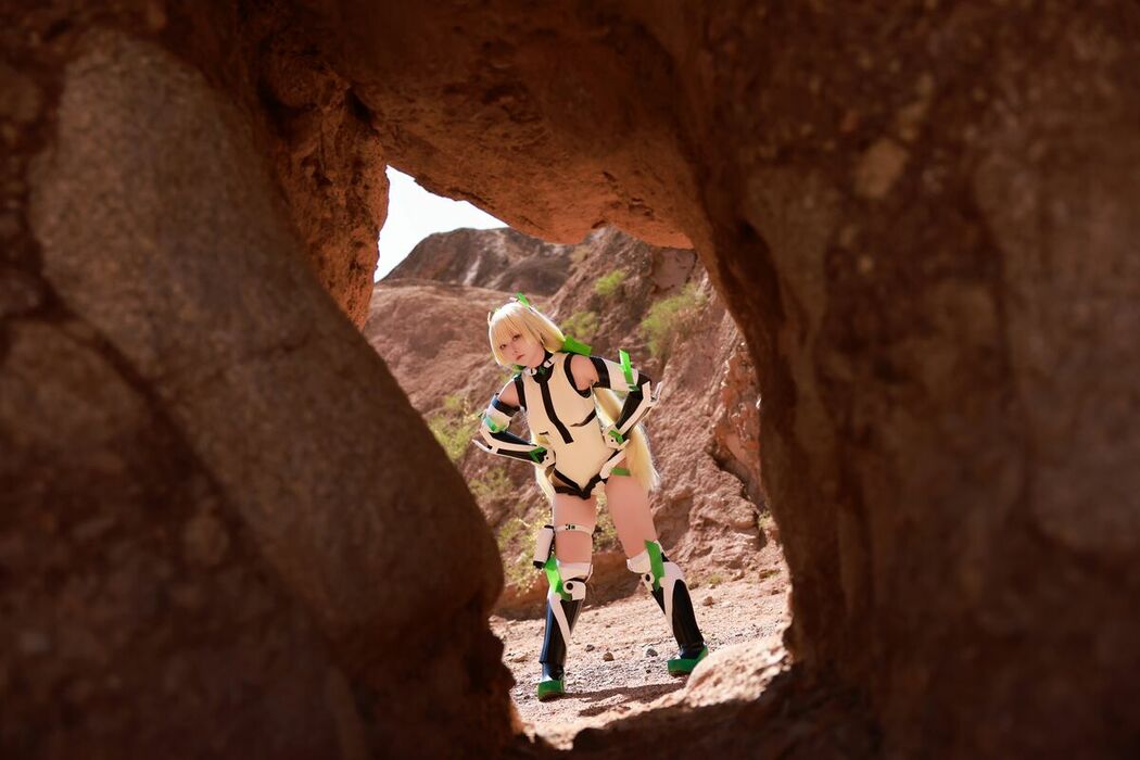 Coser@G44不会受伤 – 乐园追放 安吉拉 (41P)