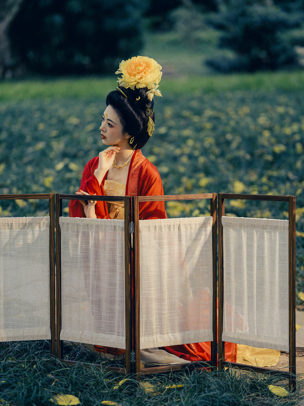 YiTuYu艺图语 Vol.8989 Yang Yang (30P)