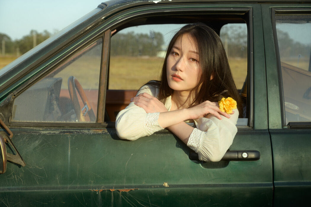 YiTuYu艺图语 Vol.8990 Xiao Yue (23P)