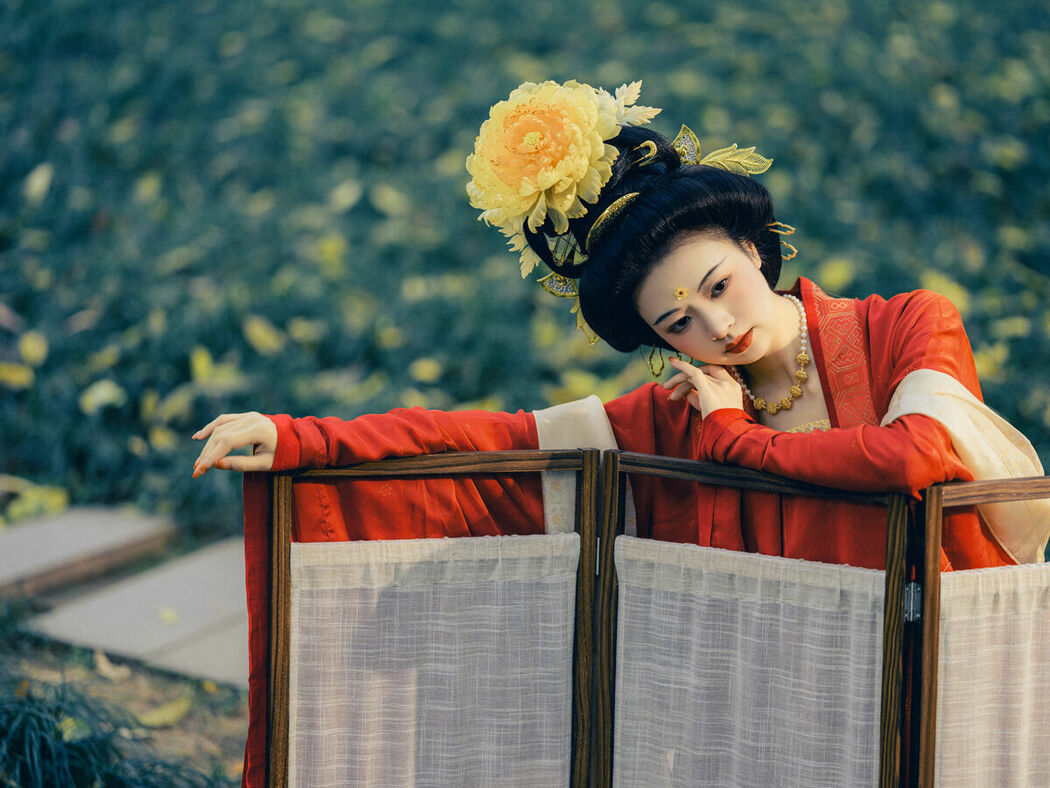 YiTuYu艺图语 Vol.8989 Yang Yang (30P)