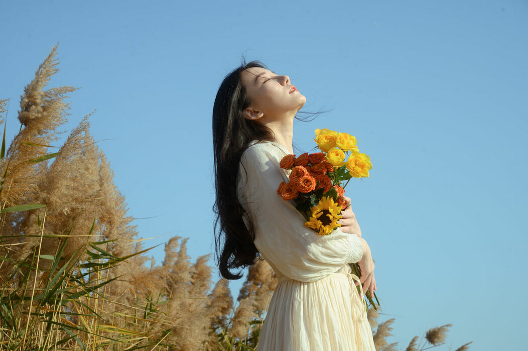 YiTuYu艺图语 Vol.8990 Xiao Yue (23P)