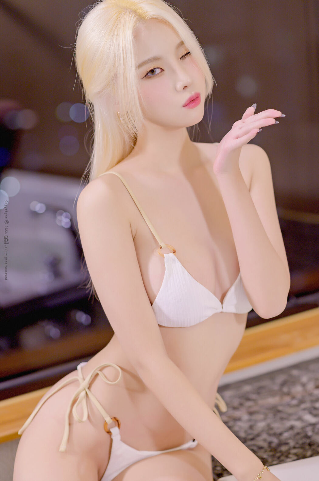 SaintPhotoLife Yuna 유나 – Golden (64P)