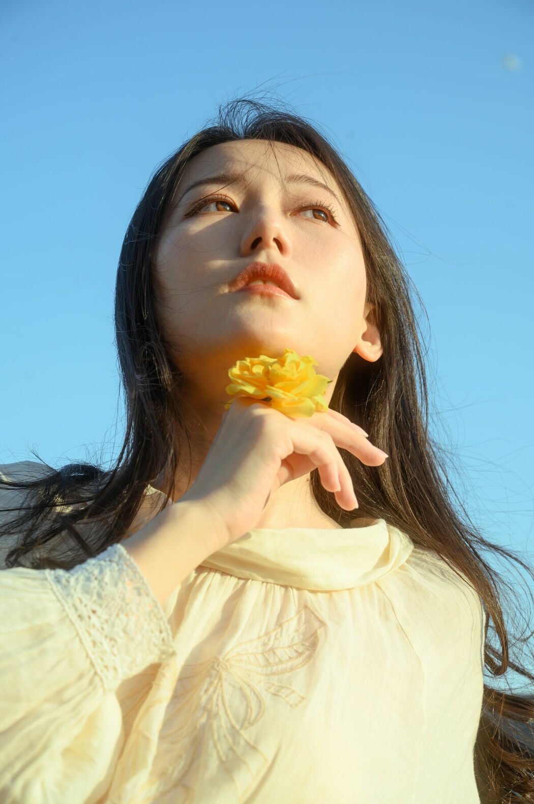 YiTuYu艺图语 Vol.8990 Xiao Yue (23P)