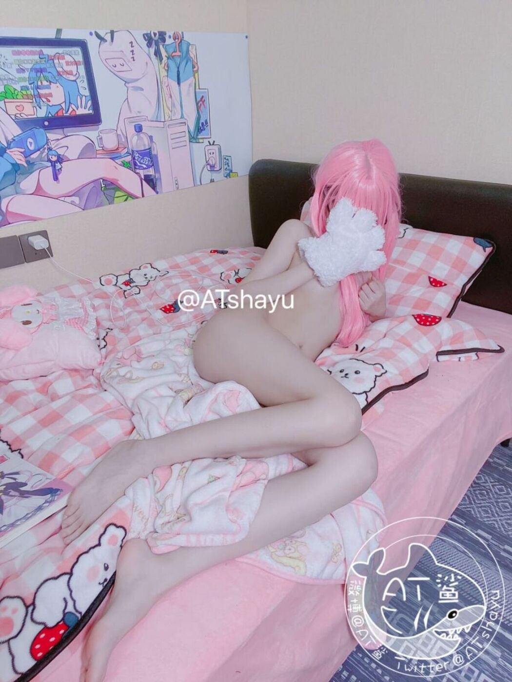 Coser@AT鲨 – 可爱毛毯 (44P)