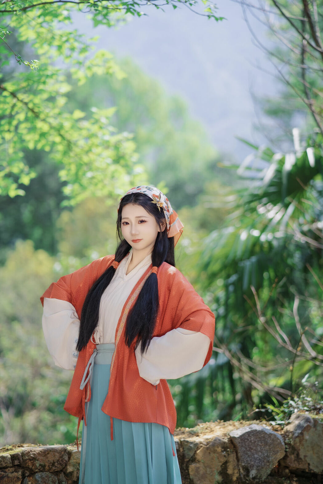 YiTuYu艺图语 Vol.8992 Gao Yu Qin (14P)