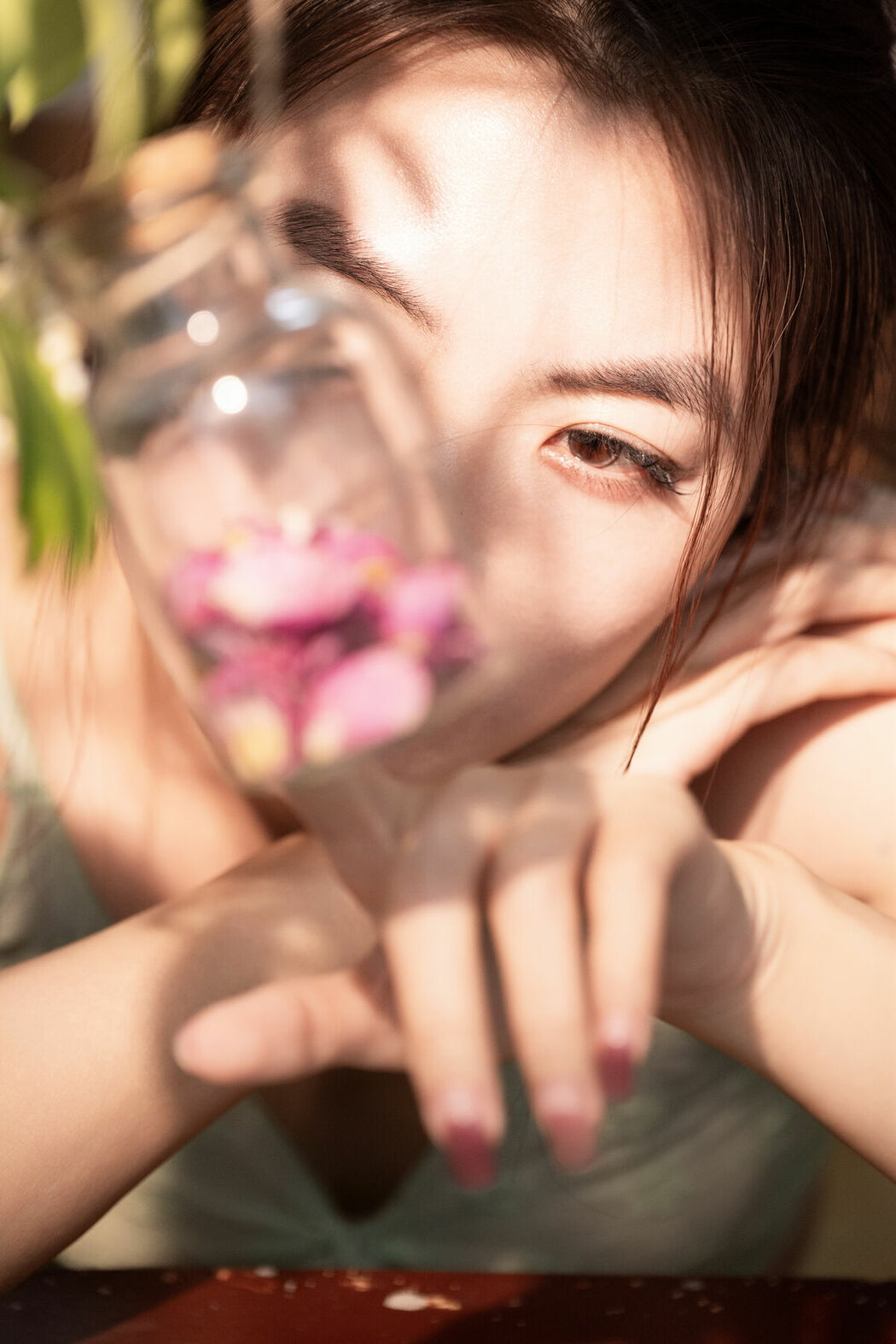 YiTuYu艺图语 Vol.8998 Liu Da Mao (16P)