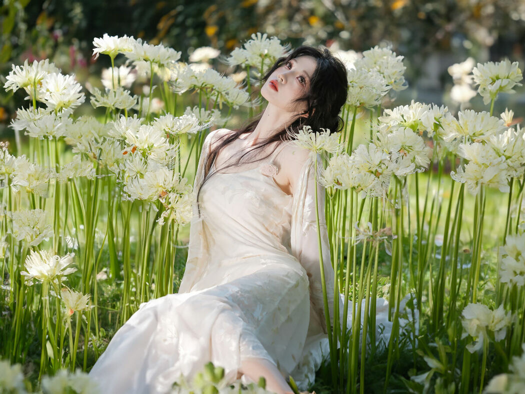 YiTuYu艺图语 Vol.8995 Dang Chu Jiao Ren Jia Xiao Tian Tian (20P)