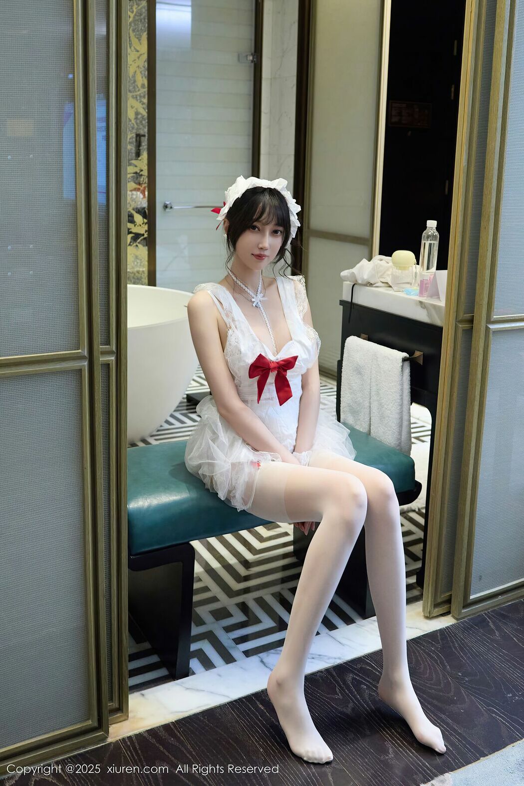 XiuRen秀人网 No.10827 Yue Er Yue Er (65P)