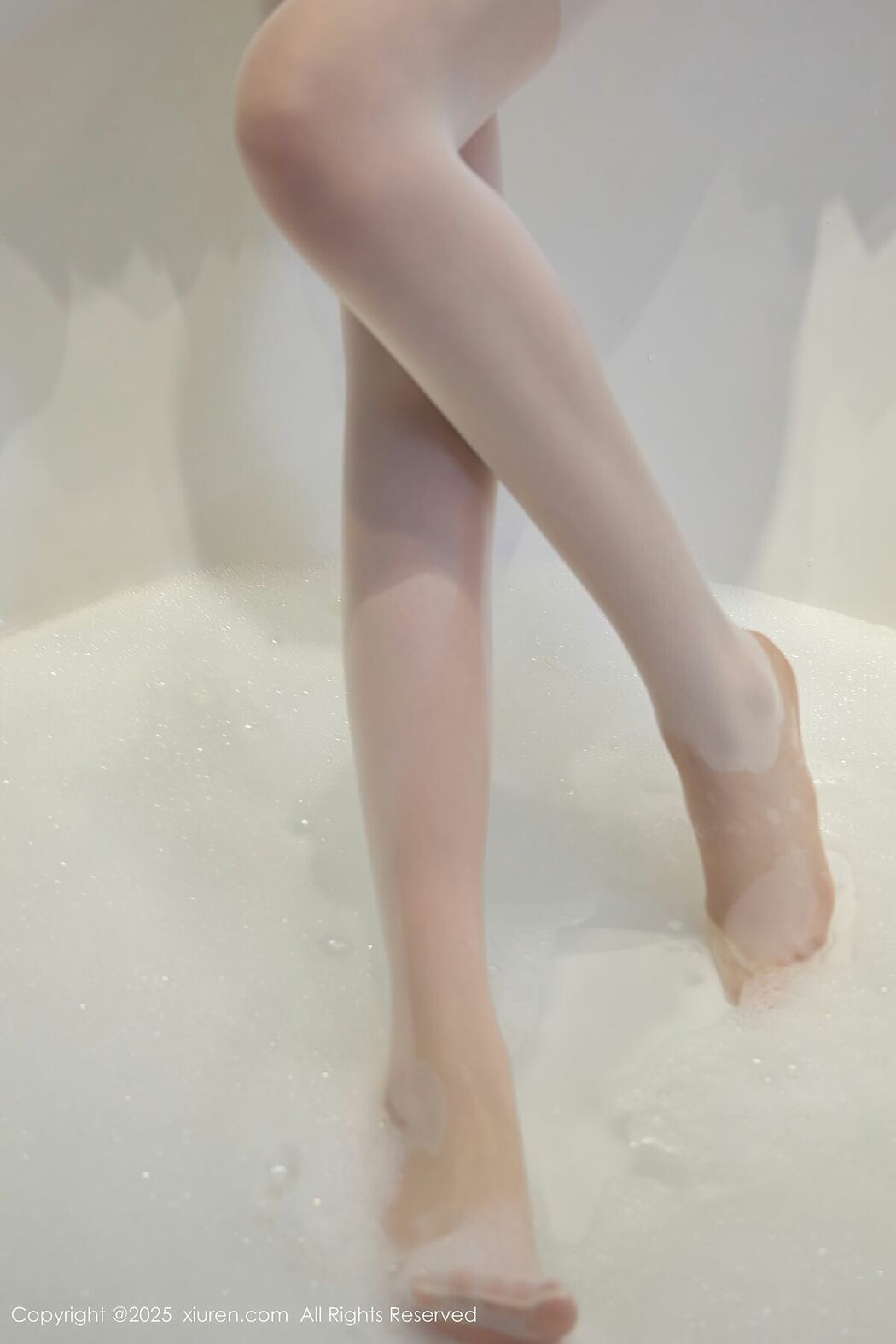 XiuRen秀人网 No.10827 Yue Er Yue Er (65P)