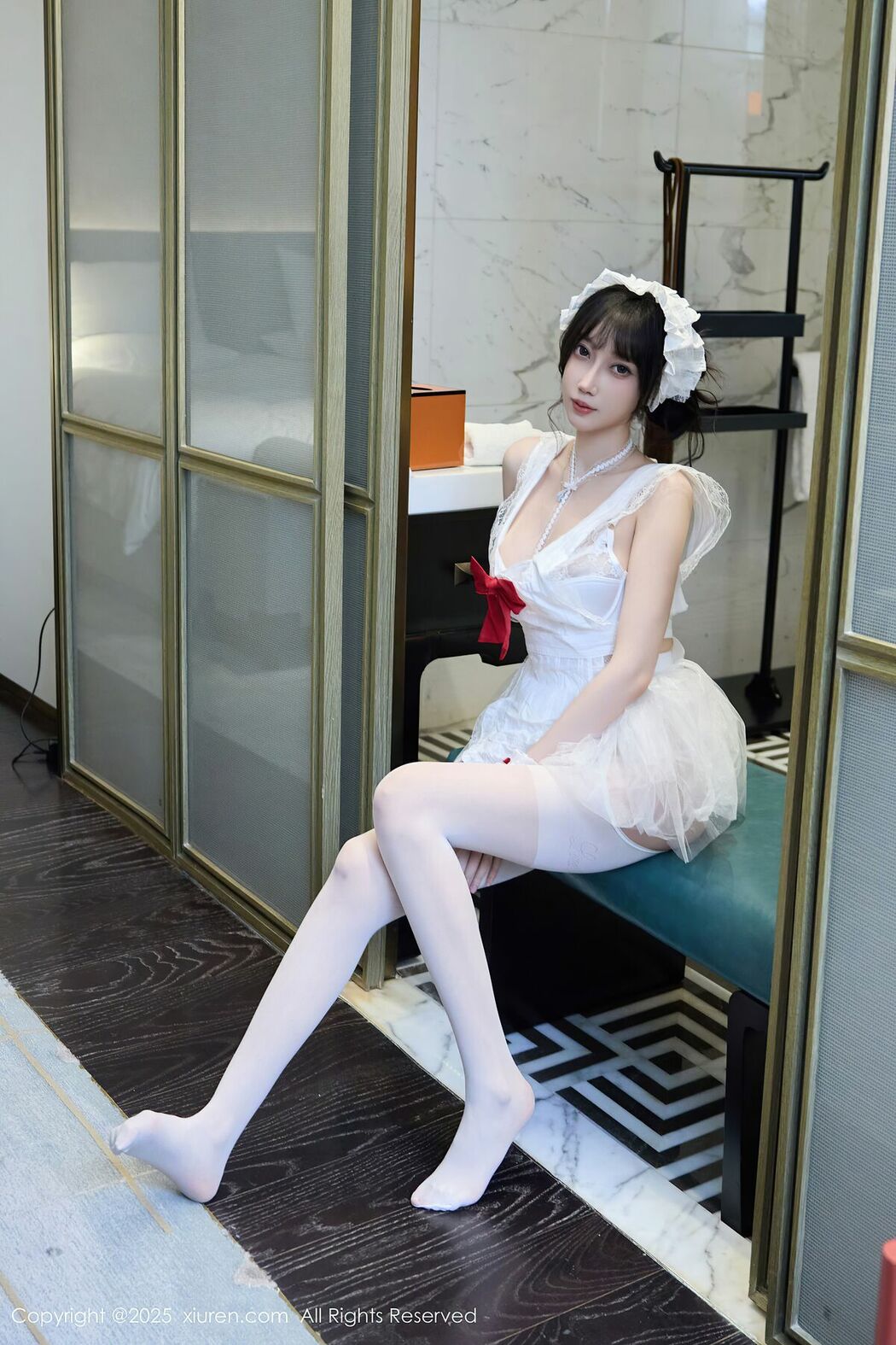 XiuRen秀人网 No.10827 Yue Er Yue Er (65P)