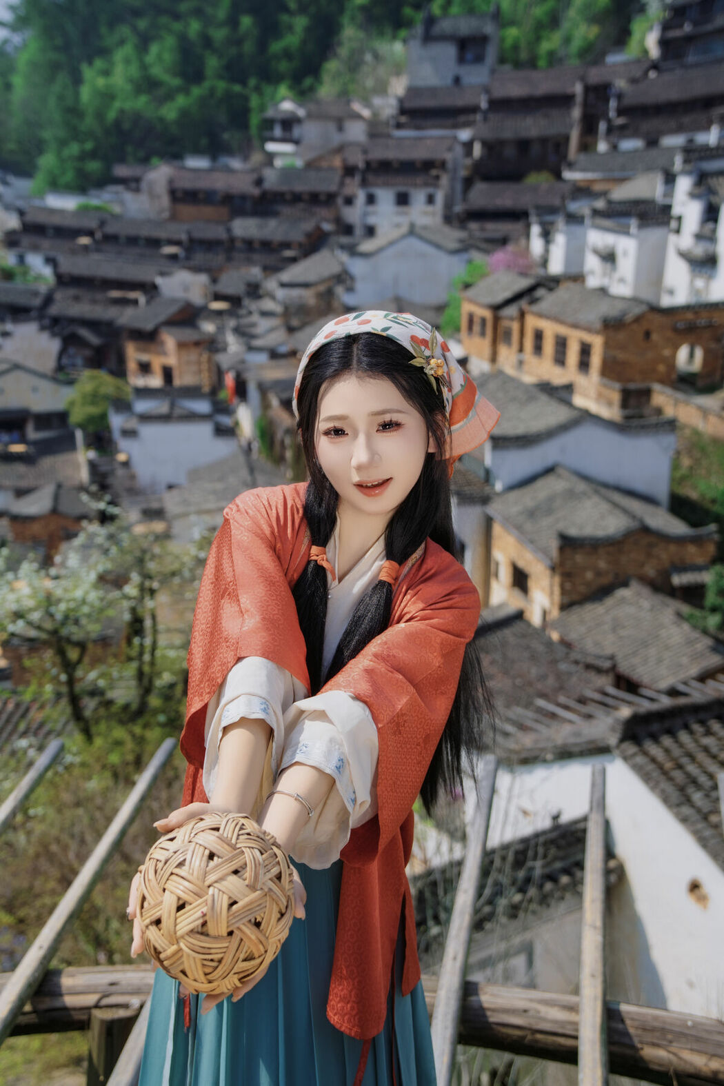 YiTuYu艺图语 Vol.8992 Gao Yu Qin (14P)