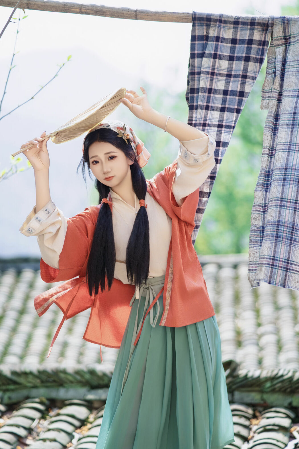 YiTuYu艺图语 Vol.8992 Gao Yu Qin (14P)