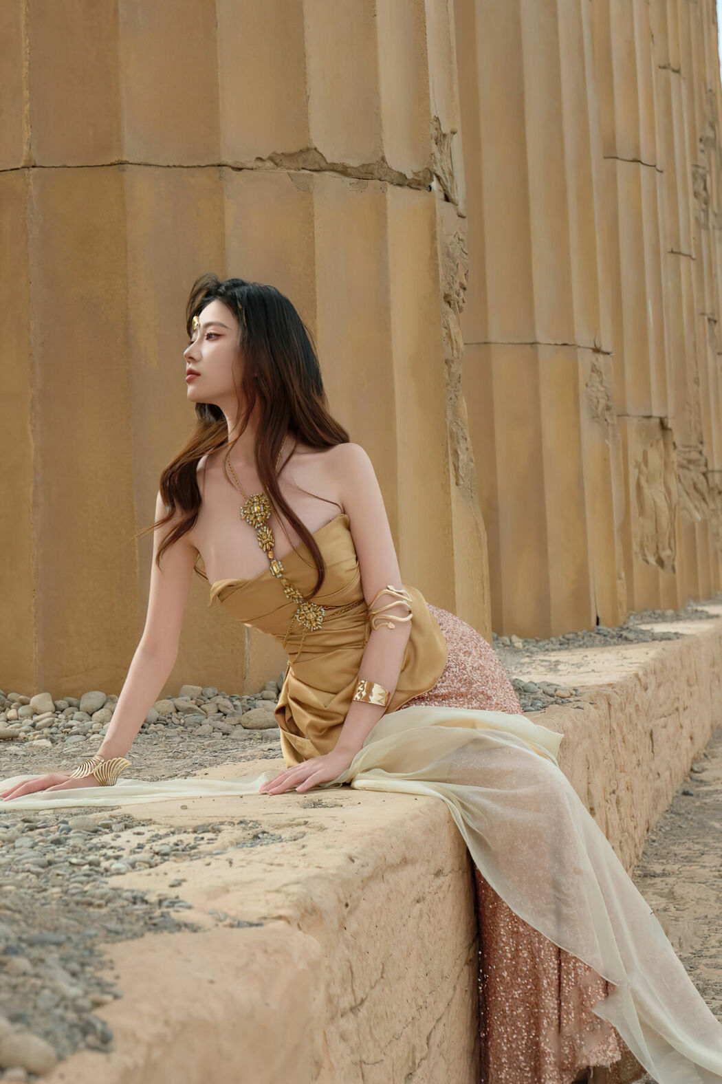 Coser@年年Nnian – 圣墟 (61P)