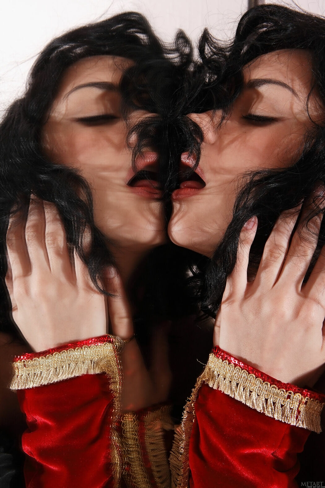 MetArt Jenya – Miroir Part01 (60P)