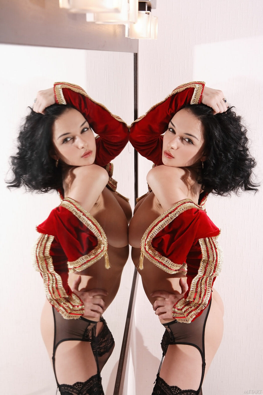 MetArt Jenya – Miroir Part02 (60P)