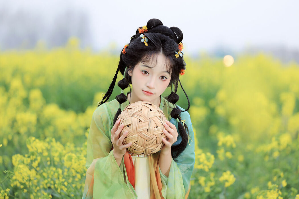 YiTuYu艺图语 Vol.9012 Kimi Fu Kun (19P)