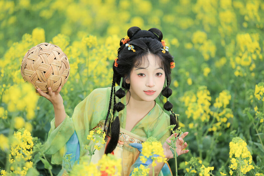 YiTuYu艺图语 Vol.9012 Kimi Fu Kun (19P)