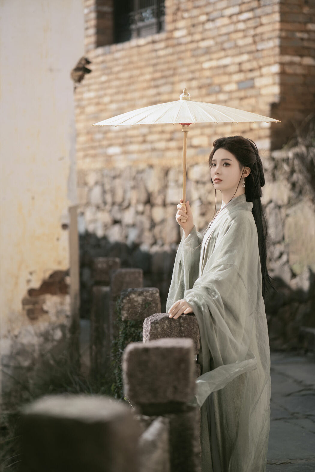 YiTuYu艺图语 Vol.9008 Xiao Fang (14P)