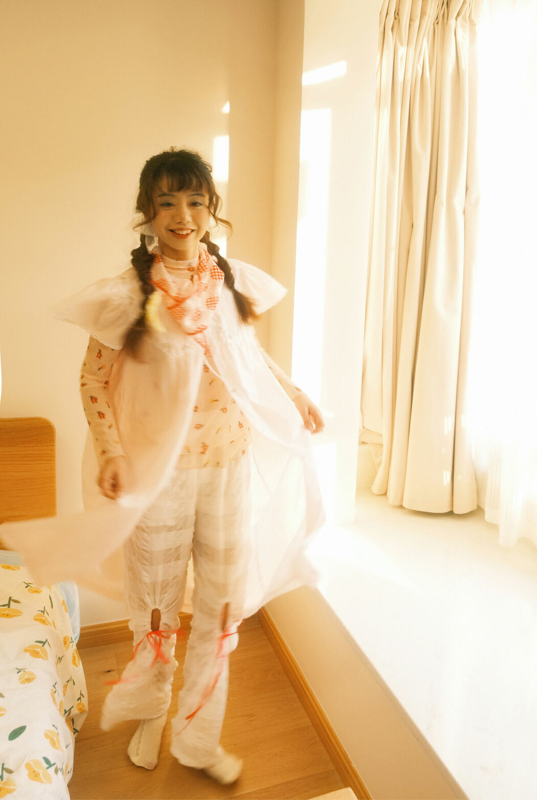 YiTuYu艺图语 Vol.9017 Yi Ming (25P)