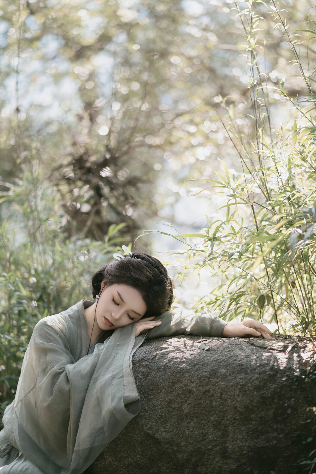 YiTuYu艺图语 Vol.9008 Xiao Fang (14P)