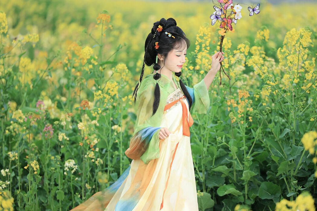 YiTuYu艺图语 Vol.9012 Kimi Fu Kun (19P)