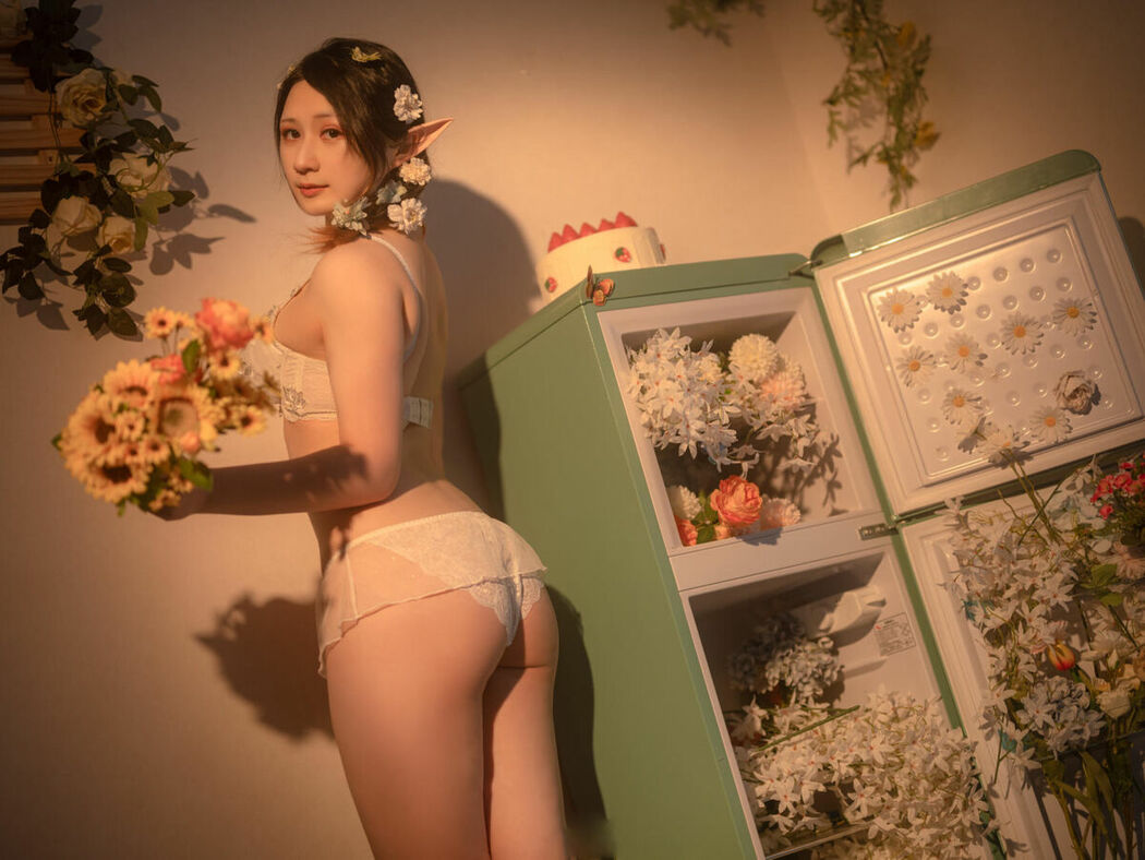 Coser@Zyra秋 – 繁花 (41P)