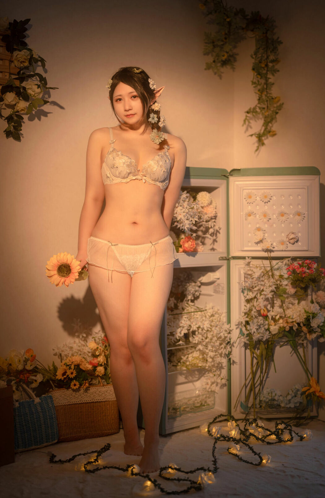 Coser@Zyra秋 – 繁花 (41P)