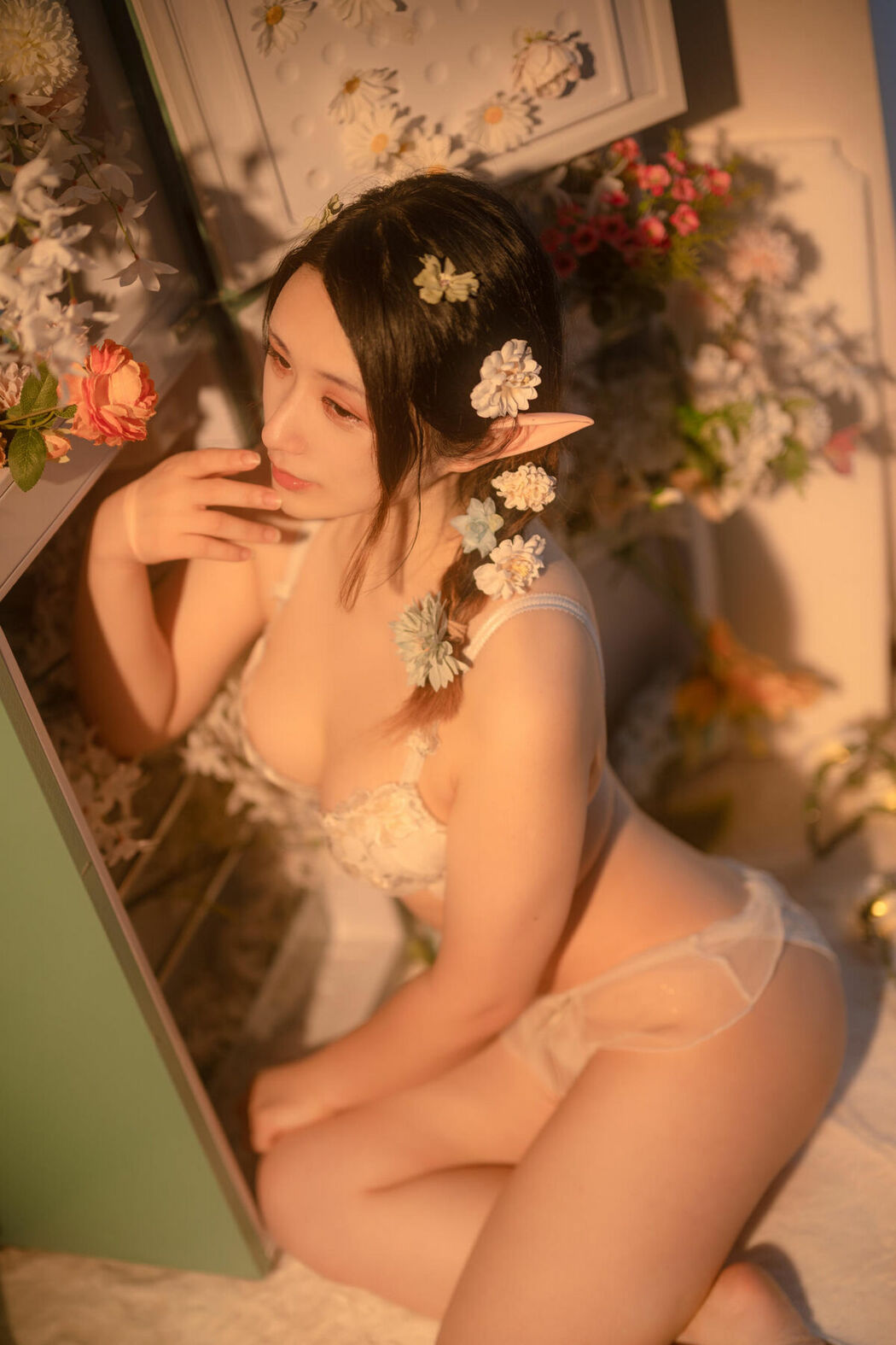 Coser@Zyra秋 – 繁花 (41P)
