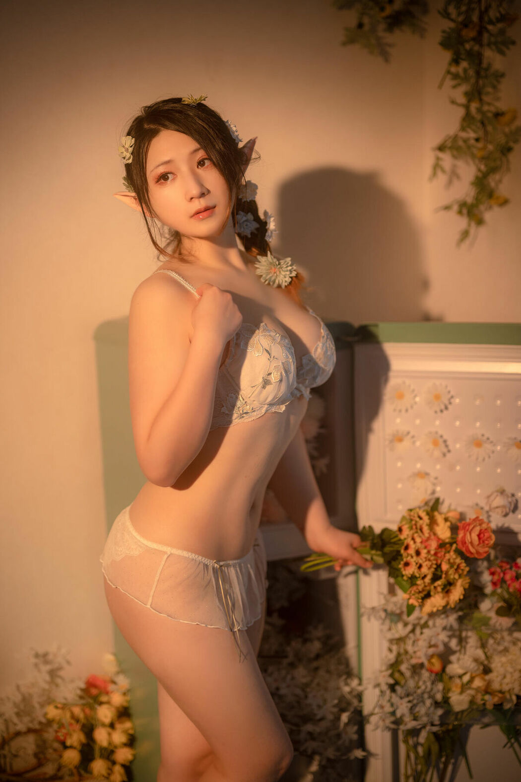 Coser@Zyra秋 – 繁花 (41P)