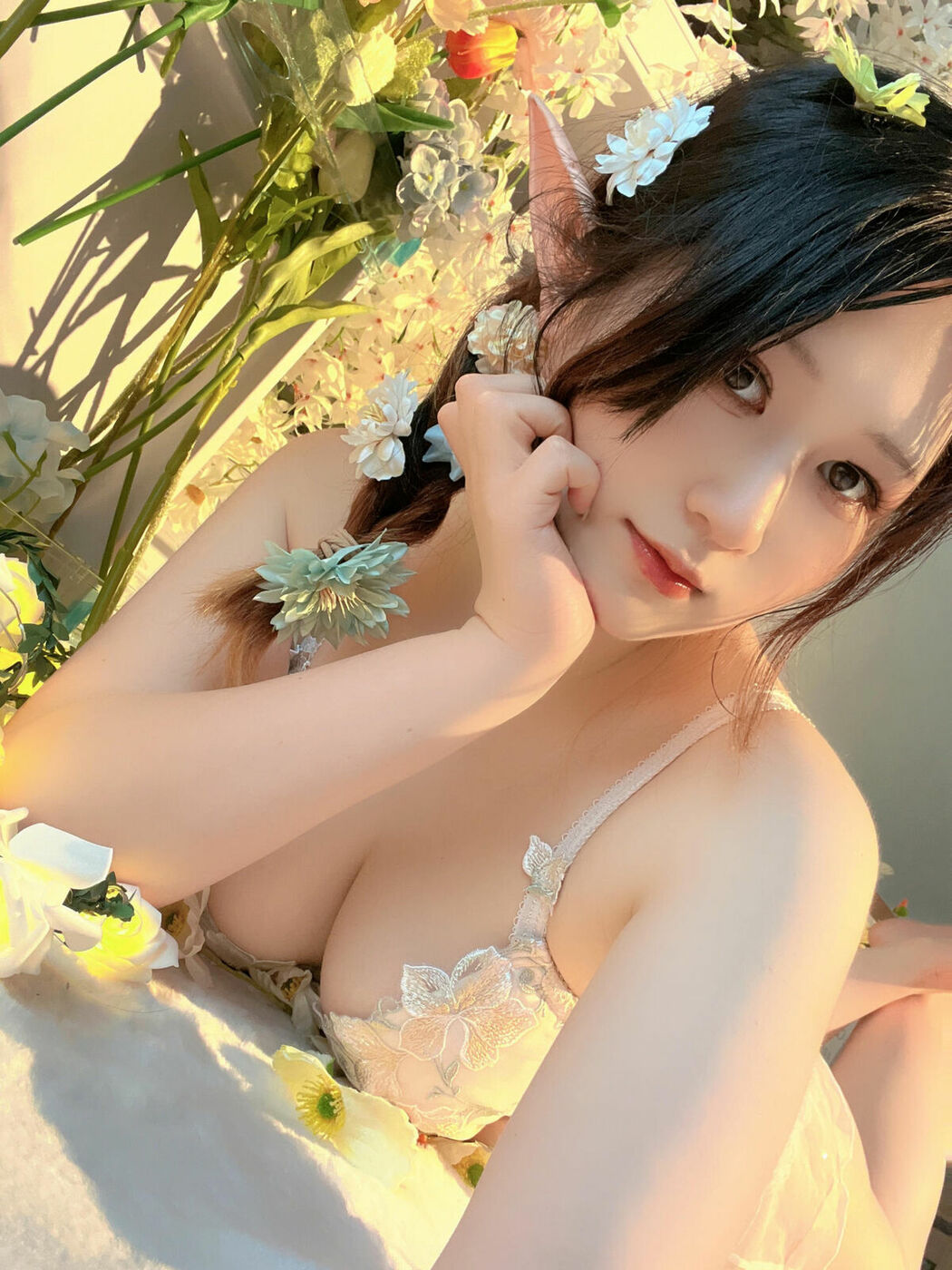 Coser@Zyra秋 – 繁花 (41P)